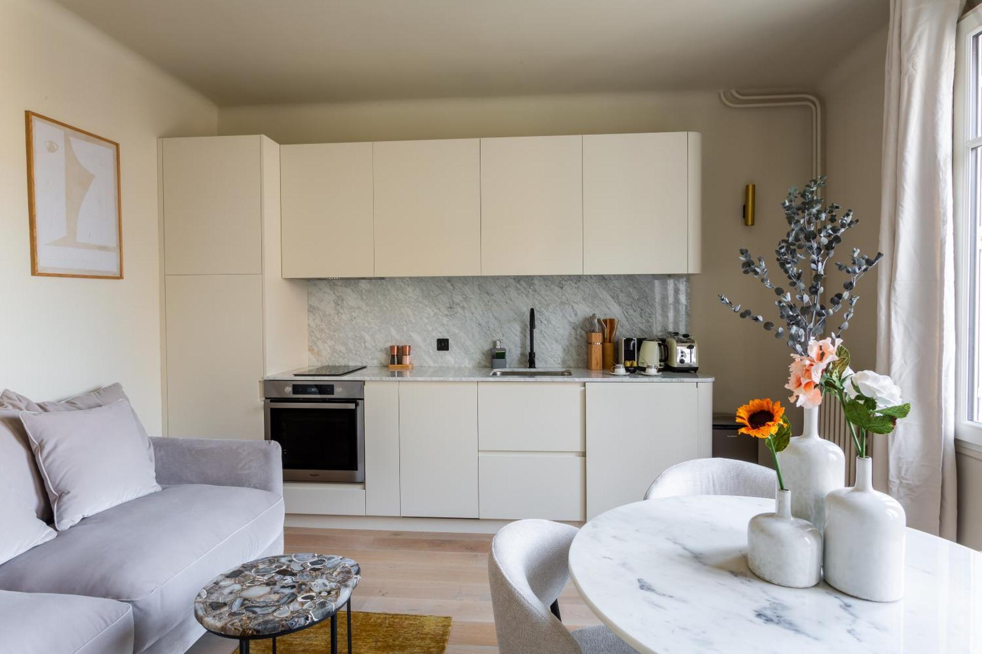 The Carla Suite Eiffel Tower View Paris Exterior foto