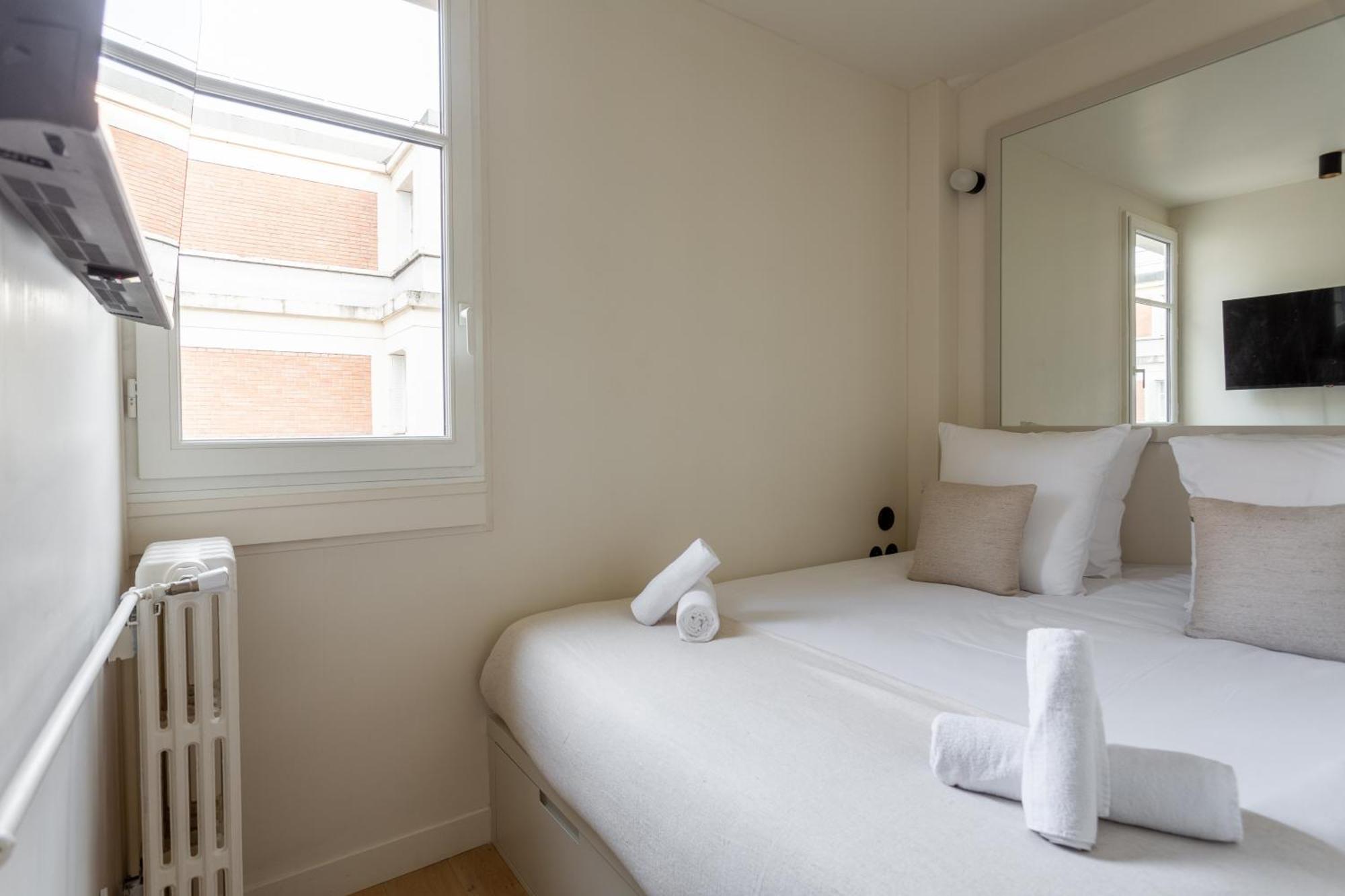 The Carla Suite Eiffel Tower View Paris Exterior foto