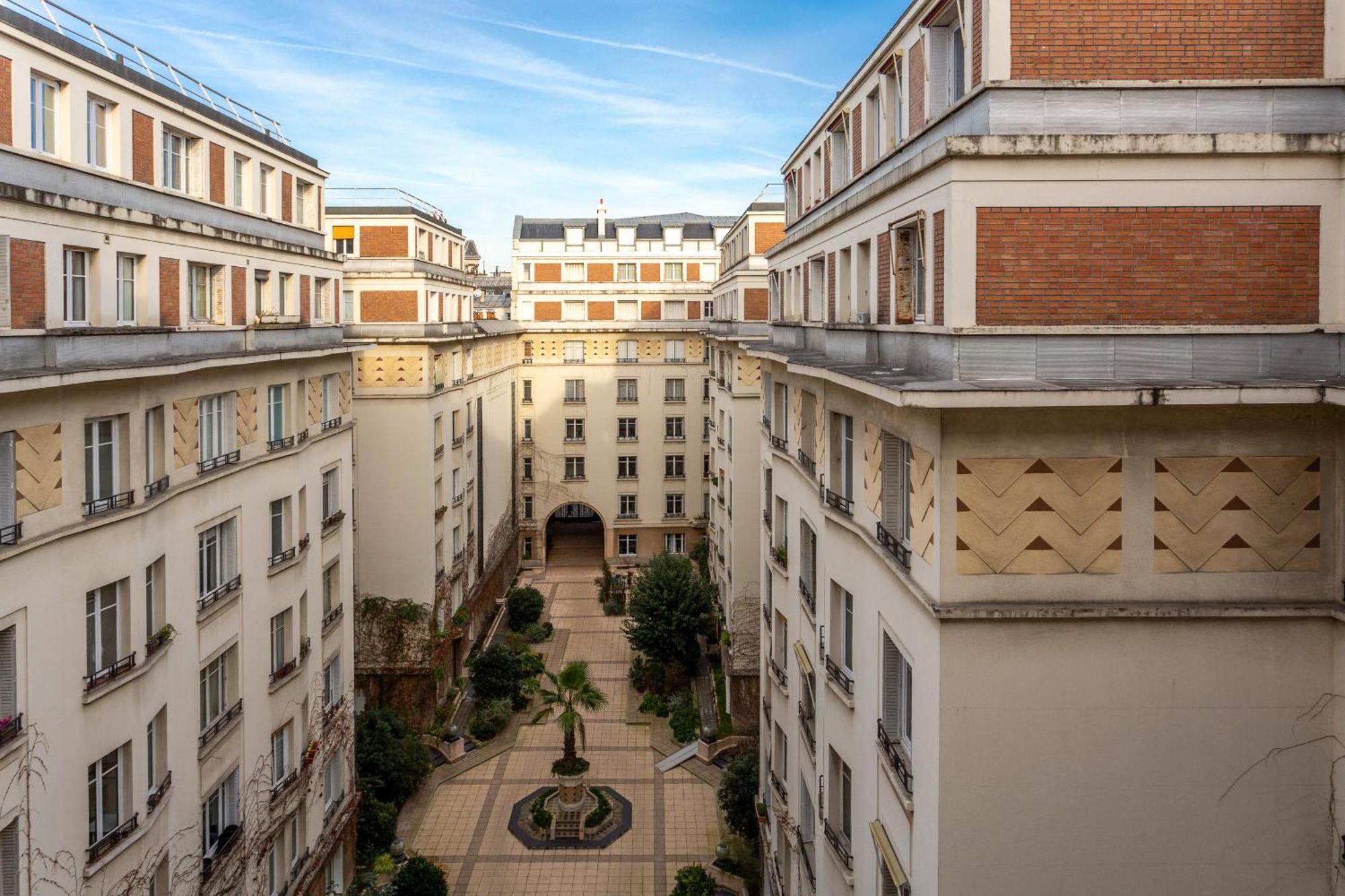 The Carla Suite Eiffel Tower View Paris Exterior foto