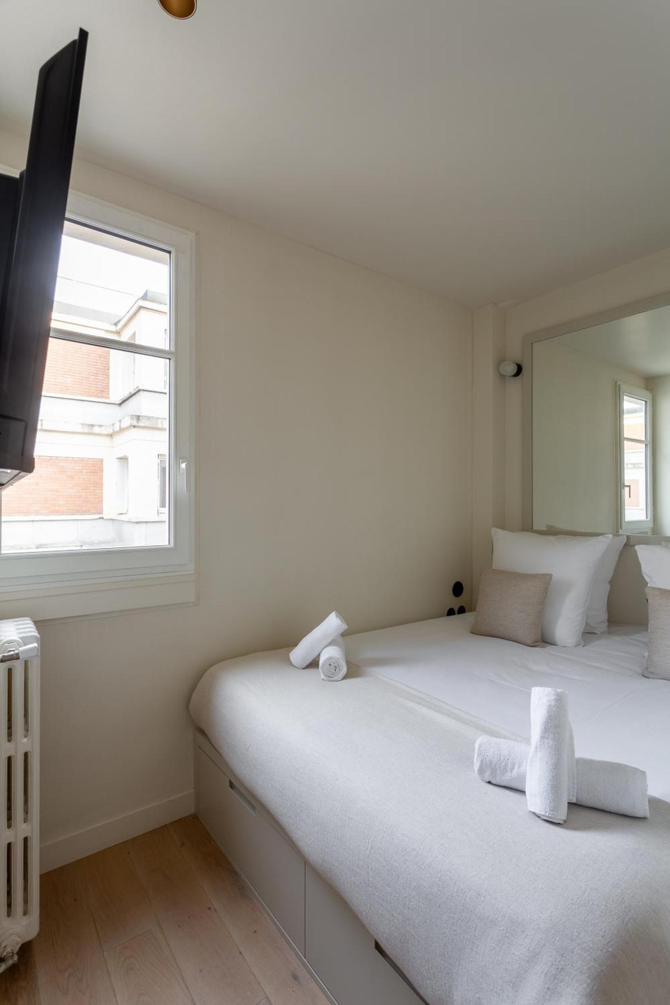 The Carla Suite Eiffel Tower View Paris Exterior foto